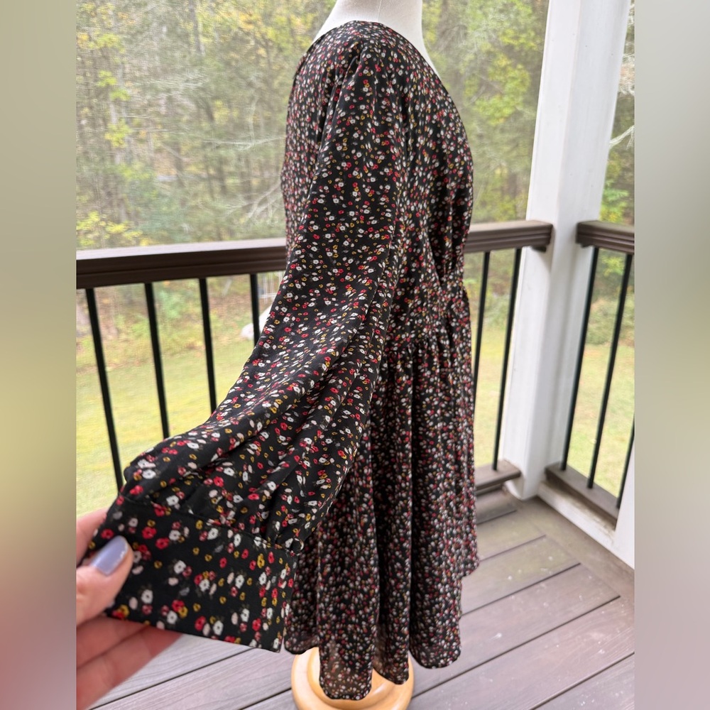 Torrid Georgette Black Floral Size 24 Dress Long Sleeve Deep V Fit Flare NEW - Picture 8 of 14